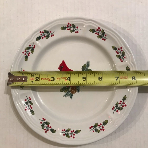 Set Of 4 Vintage Gibson “Holiday Cardinal” Plates 8” - Picture 7 of 7